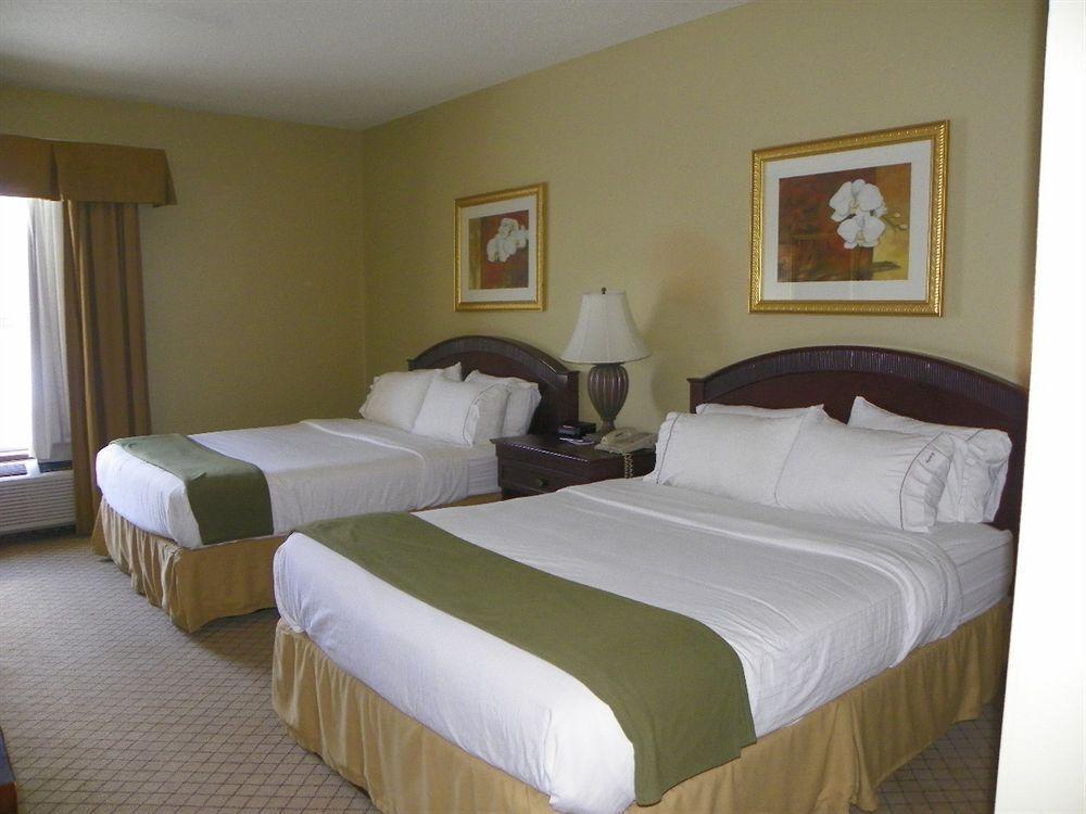 Holiday Inn Express Fairfield By Ihg Zewnętrze zdjęcie